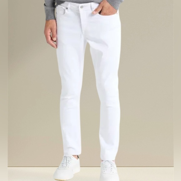 DKNY Men's White Bedford Straight Slim Fit Jeans - Picture 1 of 10